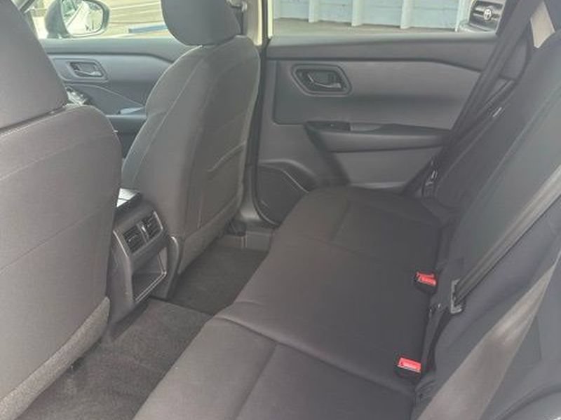 Used 2024 Nissan Rogue S AWD/4WD image 14