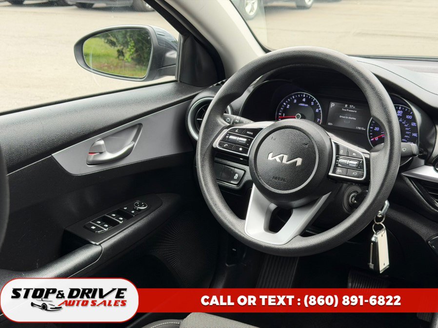 Used 2023 Kia Forte LXS FWD image 13