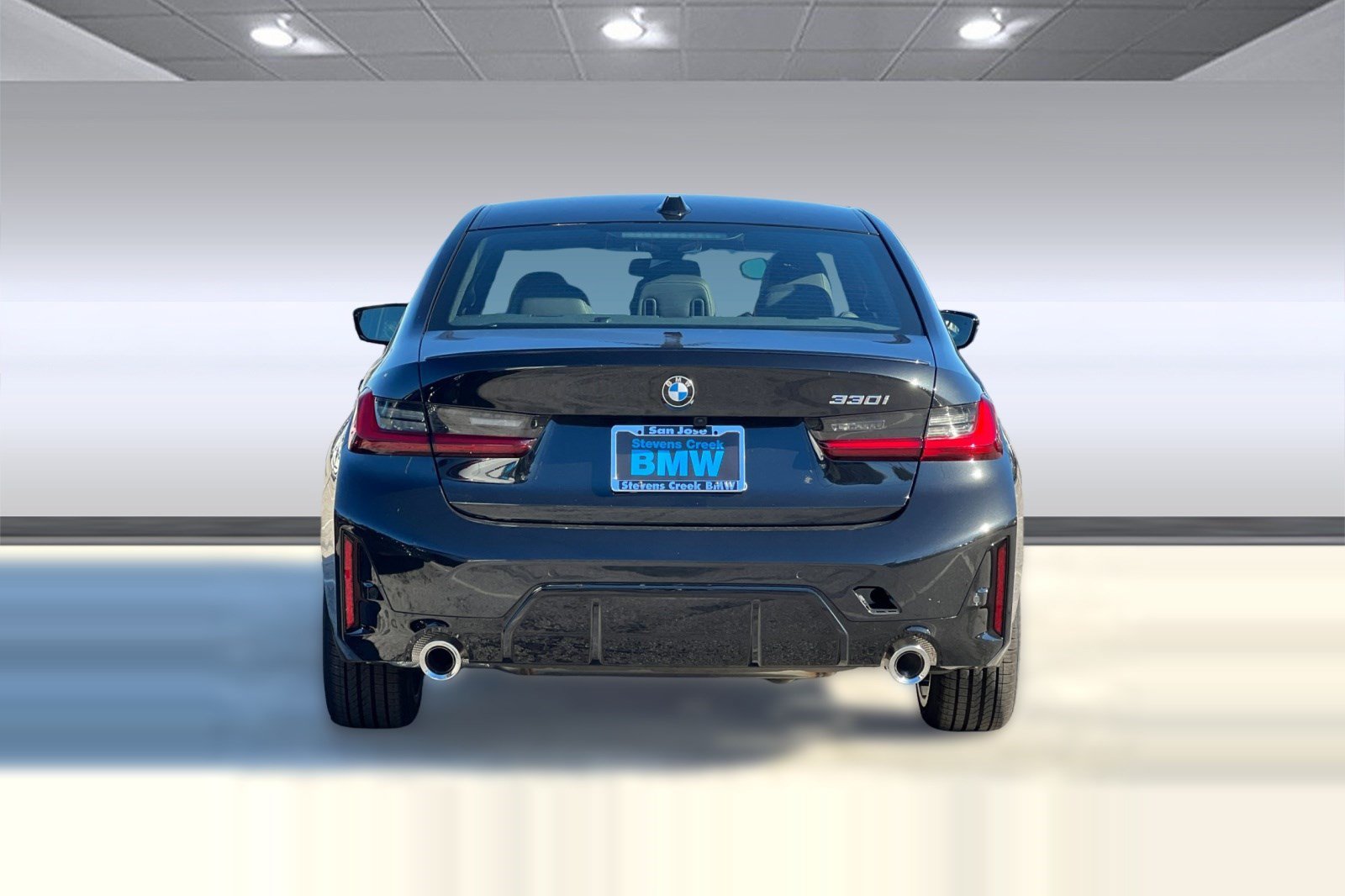 Used 2026 BMW 330i Sedan w/ M Sport Package RWD image 8