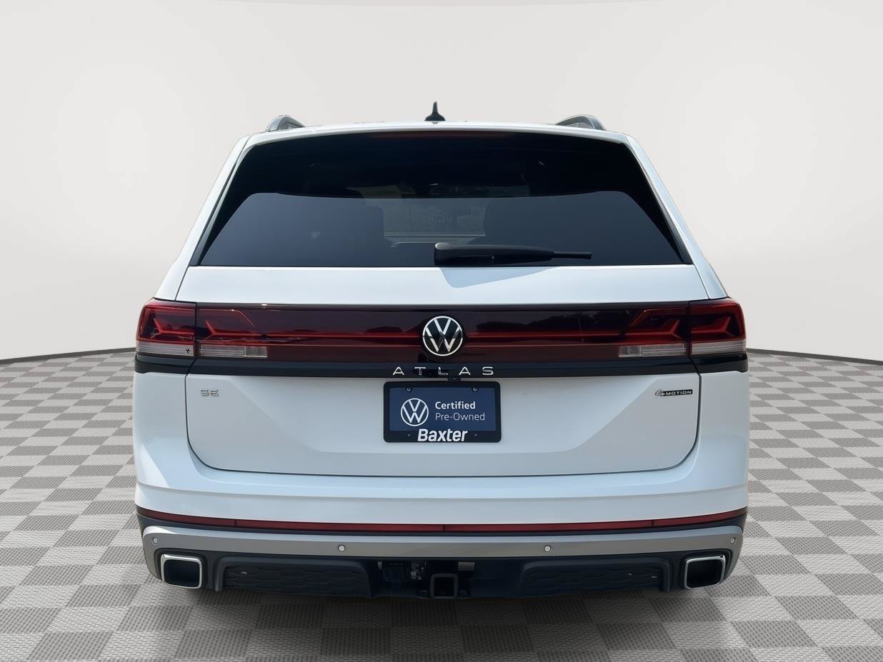Used 2024 Volkswagen Atlas Peak Edition SE AWD/4WD image 8