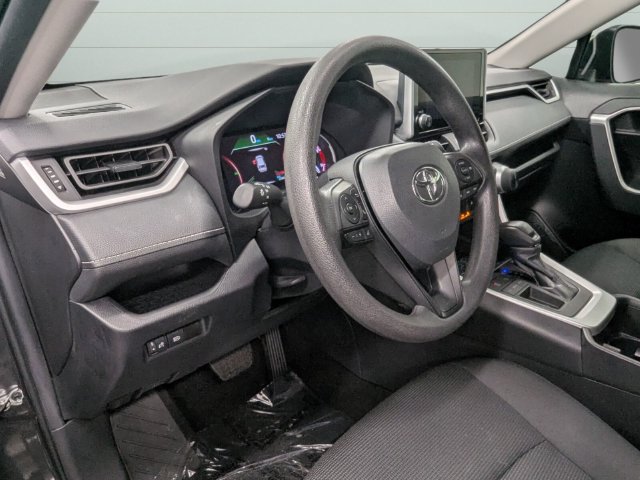 Used 2024 Toyota RAV4 LE FWD image 11