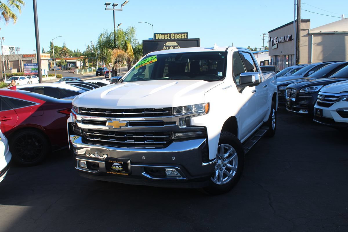 Used 2019 Chevrolet Silverado 1500 LTZ w/ LTZ Plus Package AWD/4WD image 40