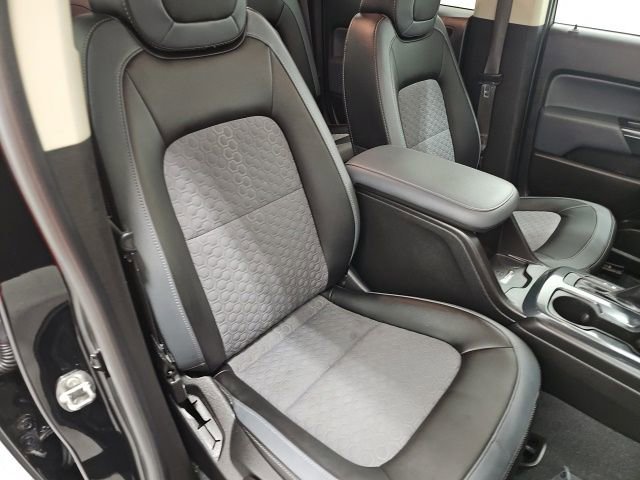 Used 2022 Chevrolet Colorado Z71 image 34
