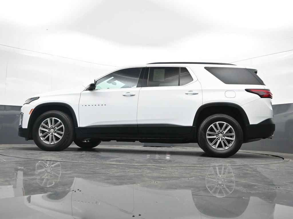 Used 2023 Chevrolet Traverse LT AWD/4WD image 32