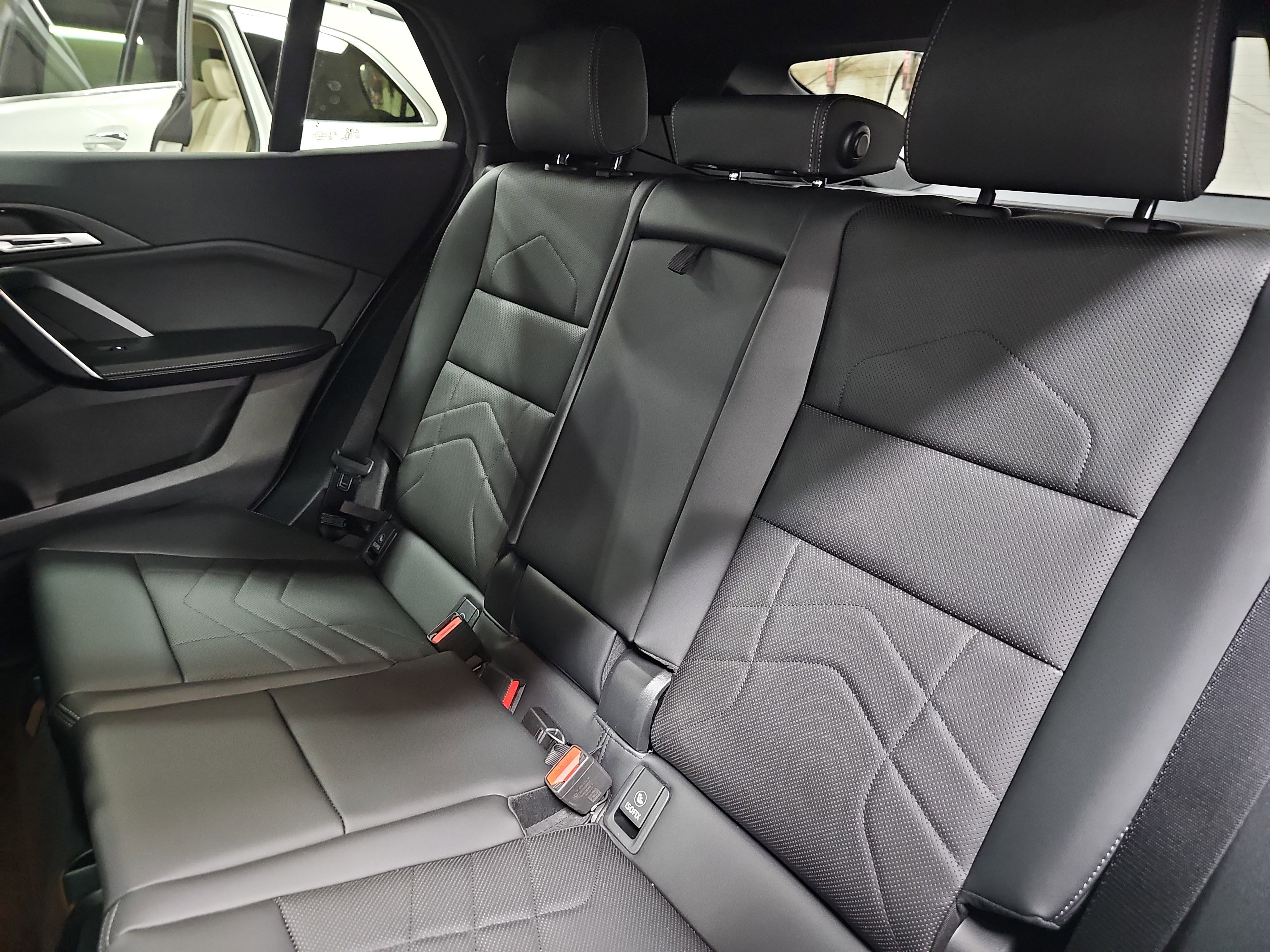 New 2026 BMW X2 xDrive28i w/ Technology Package image 15