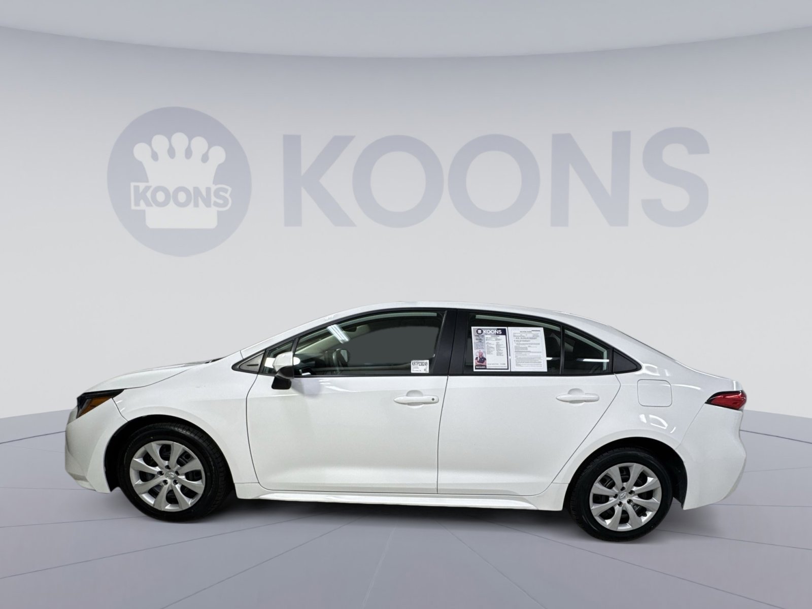 Used 2023 Toyota Corolla LE image 8