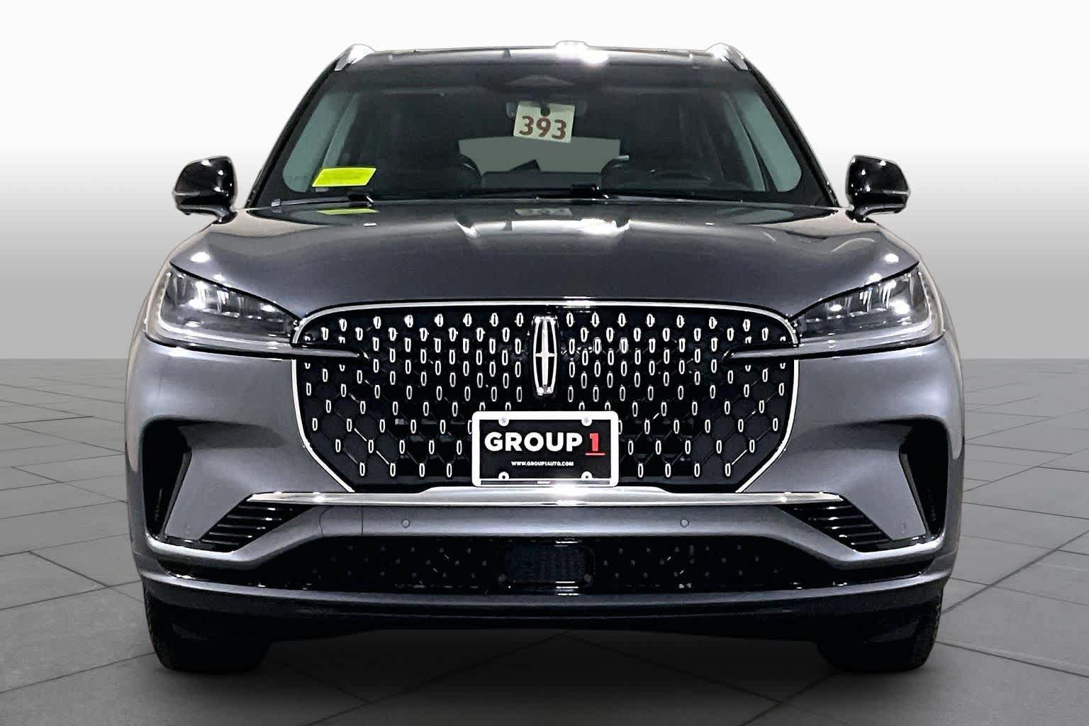 Used 2025 Lincoln Aviator AWD w/ Equipment Group 101A image 3