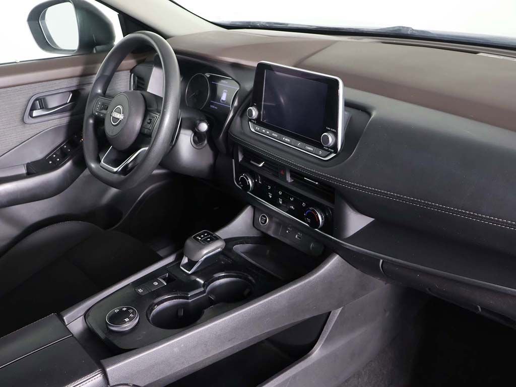 Used 2023 Nissan Rogue S image 32