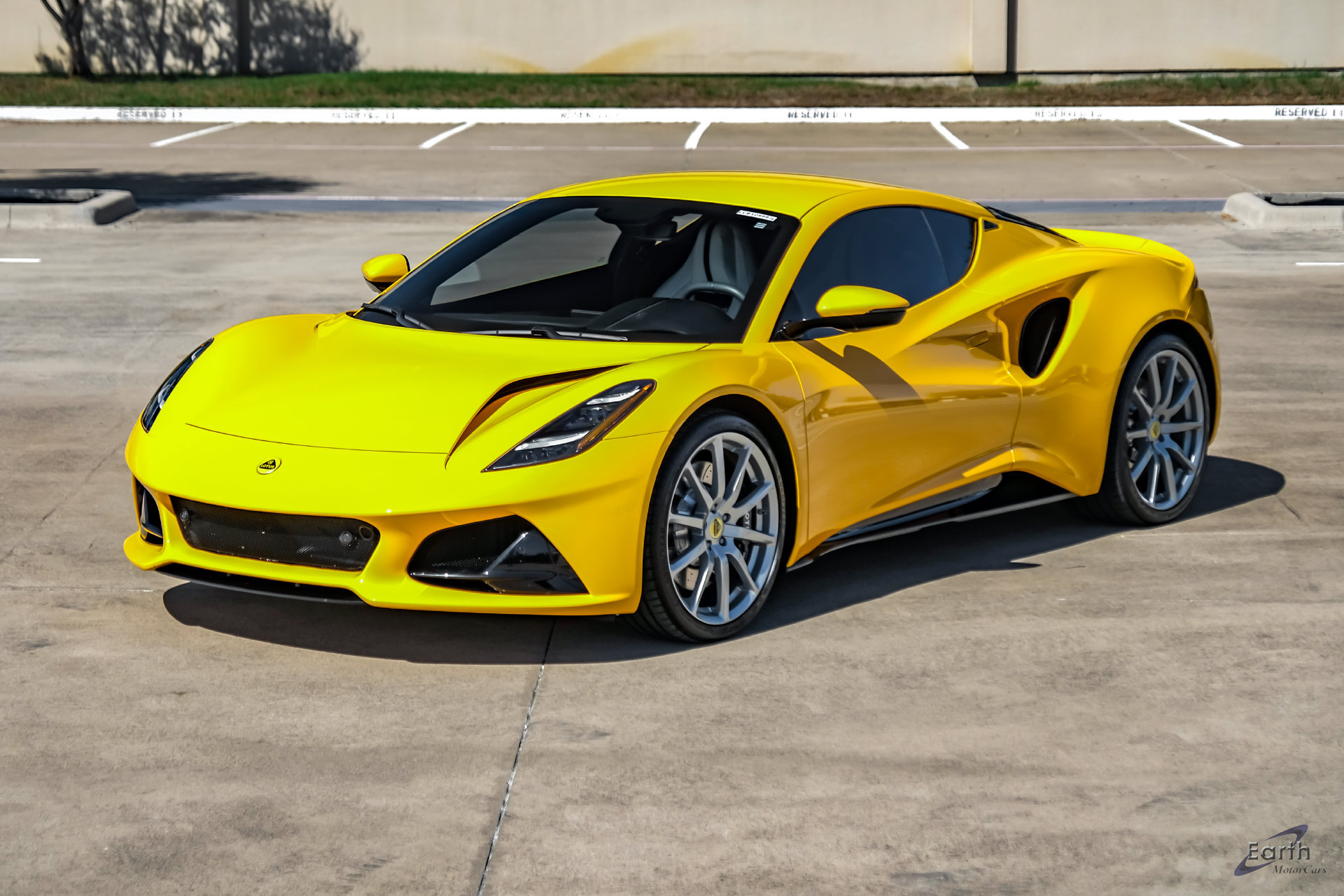 Used 2025 Lotus Emira RWD image 7