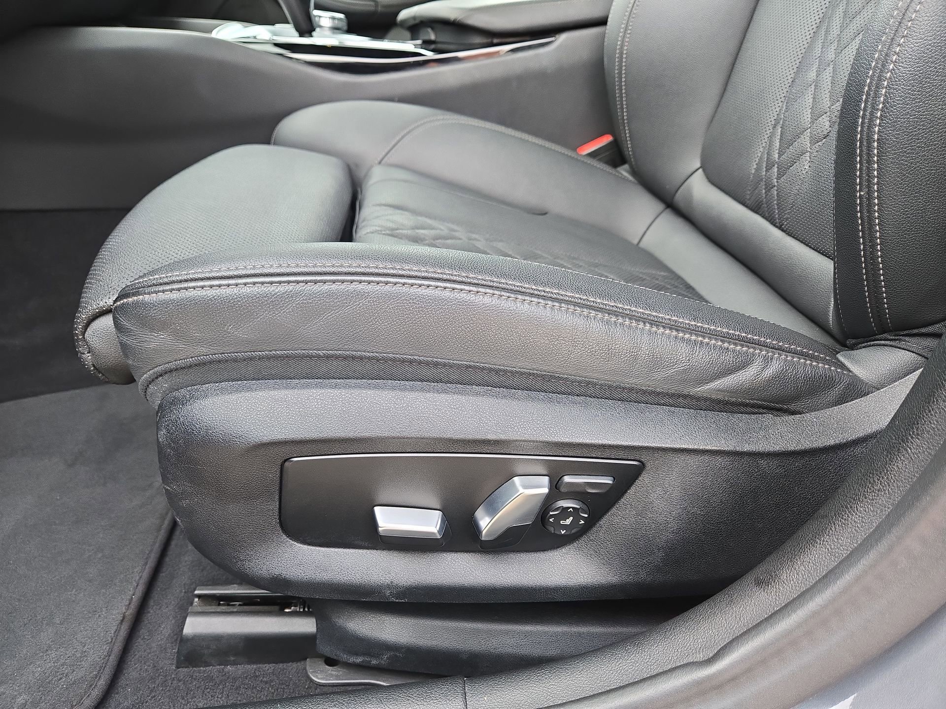 Used 2023 BMW 530i RWD image 17
