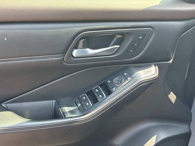 Certified 2023 Nissan Rogue SL w/ SL Premium Package AWD/4WD image 29