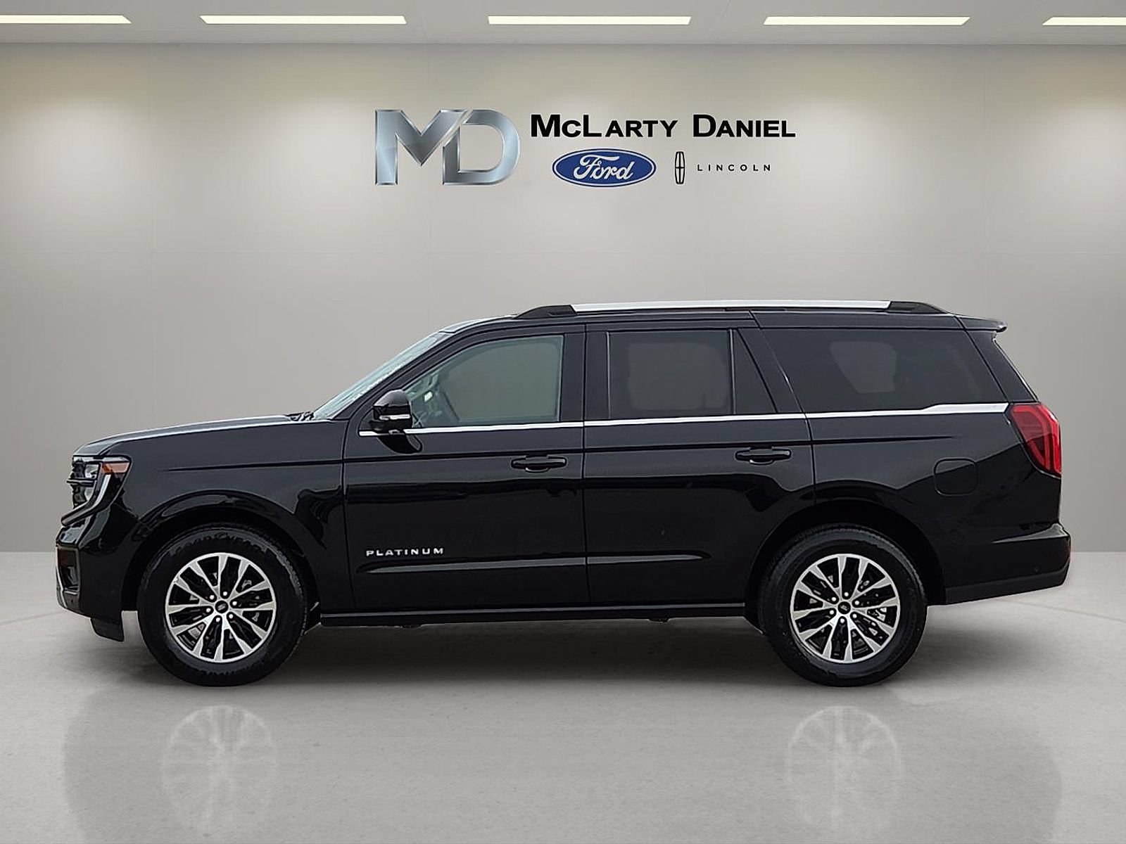 Used 2025 Ford Expedition Platinum AWD/4WD video 3