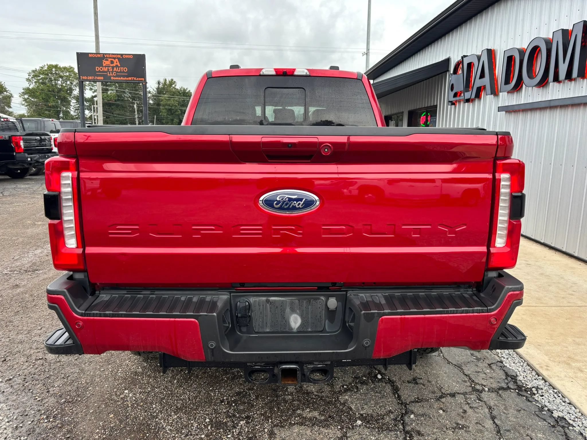 Used 2023 Ford F250 Lariat w/ Sport Appearance Package AWD/4WD image 5