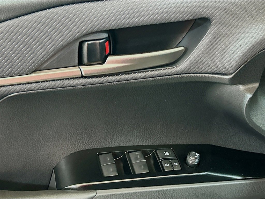 New 2026 Toyota Camry Hybrid image 18