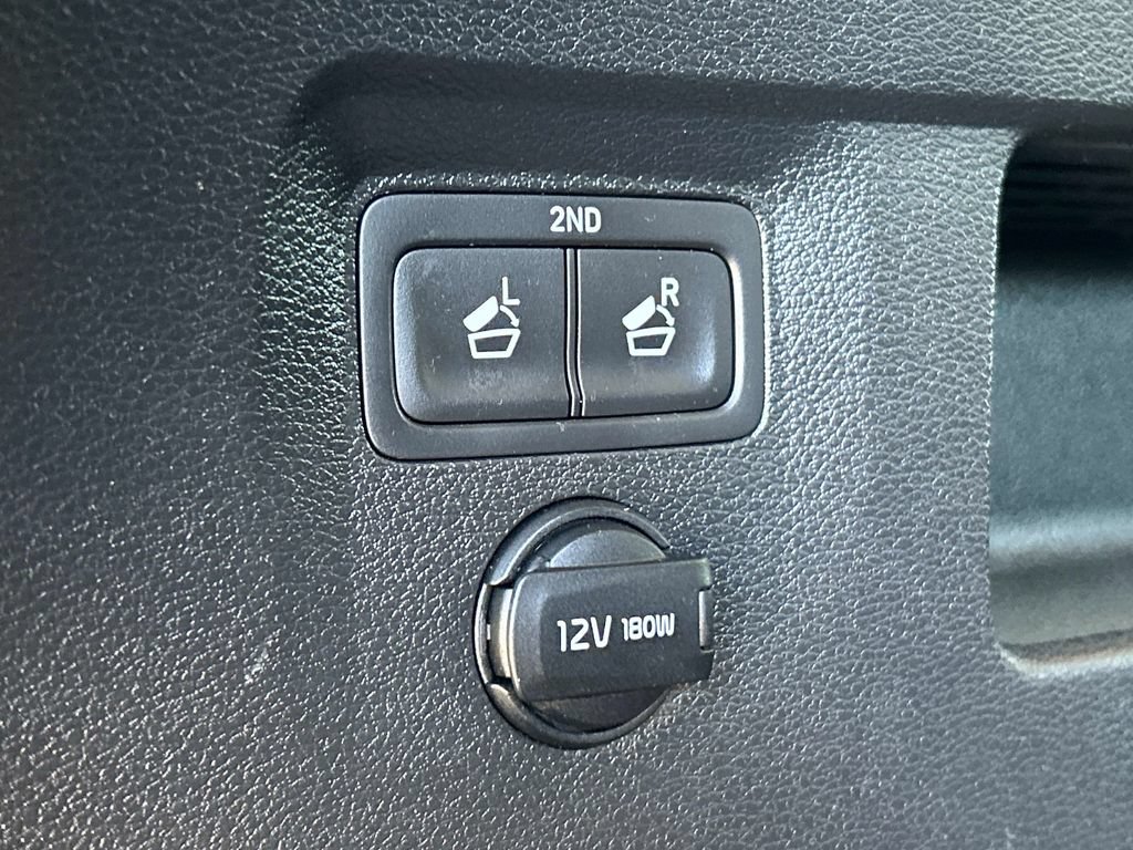 Used 2025 Kia Telluride S AWD/4WD image 18