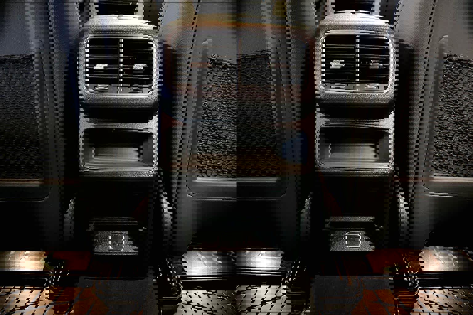 Used 2024 Mercedes-Benz GLE 350 4MATIC image 33