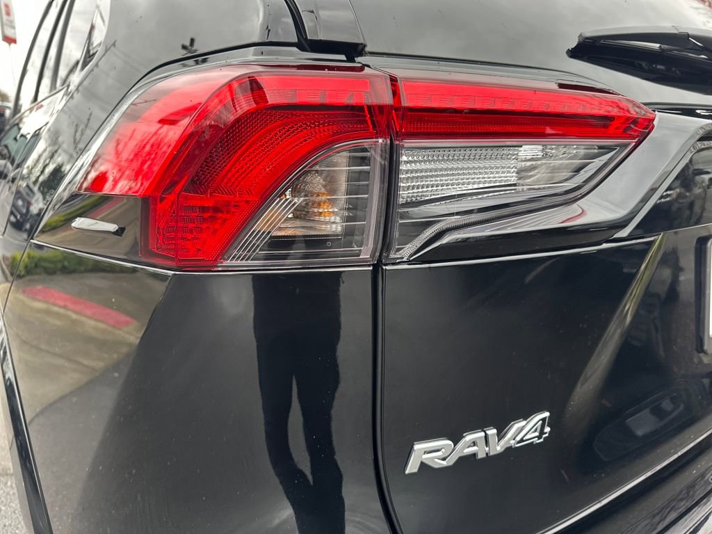 Certified 2025 Toyota RAV4 SE image 10