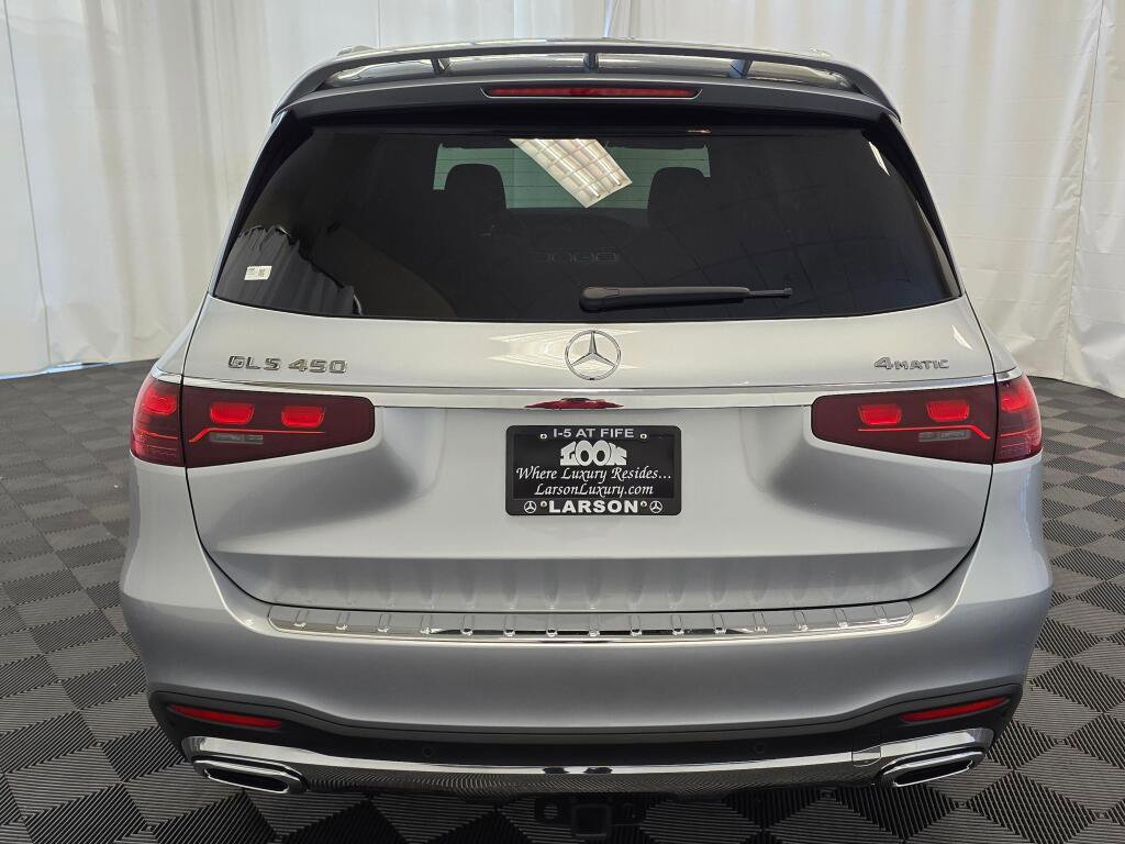 Used 2024 Mercedes-Benz GLS 450 4MATIC image 5