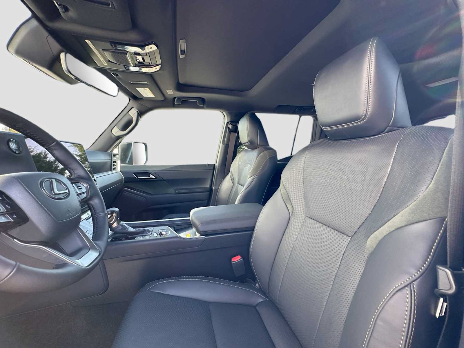 Used 2026 Lexus GX 550 AWD/4WD image 21