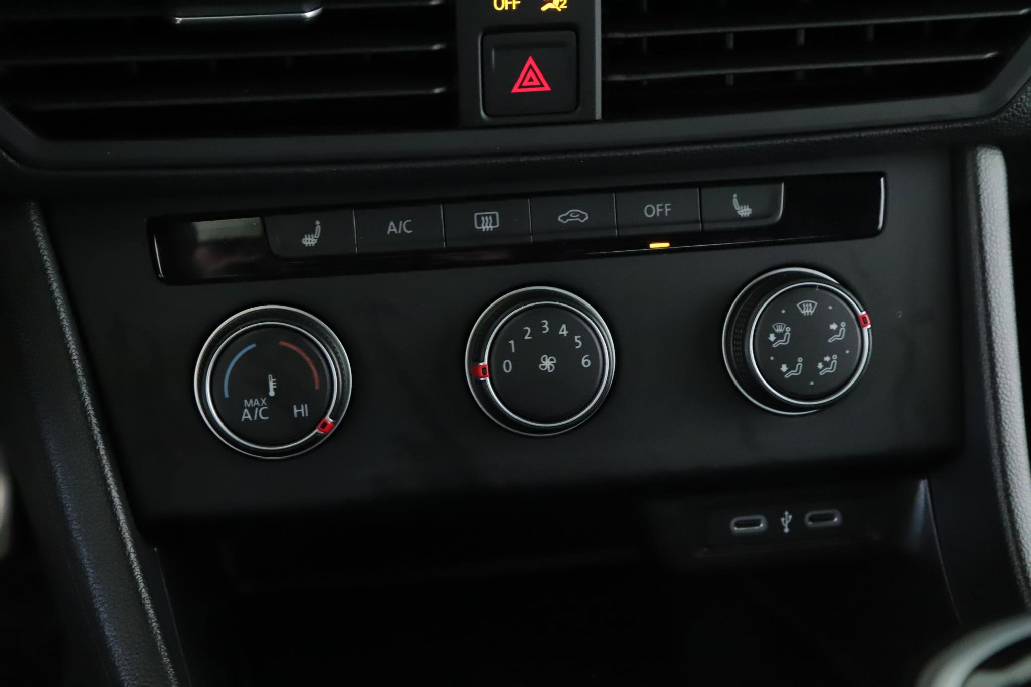 Used 2024 Volkswagen Jetta Sport image 11