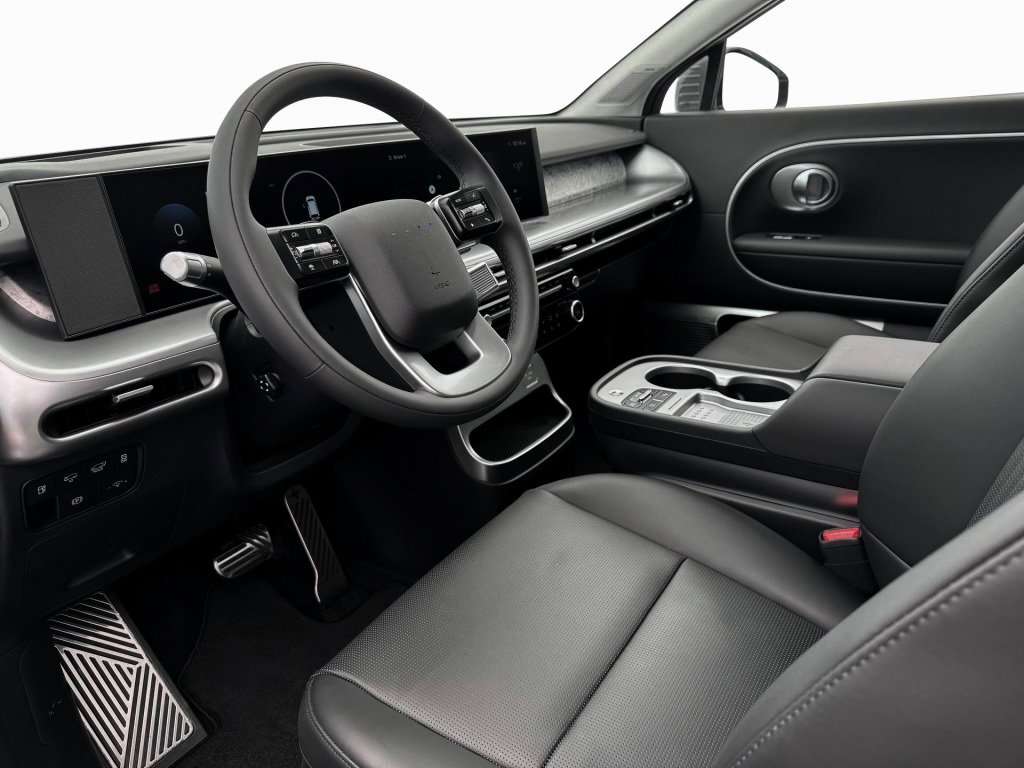 New 2026 Hyundai Ioniq 9 Calligraphy w/ Tow & Go Package image 14