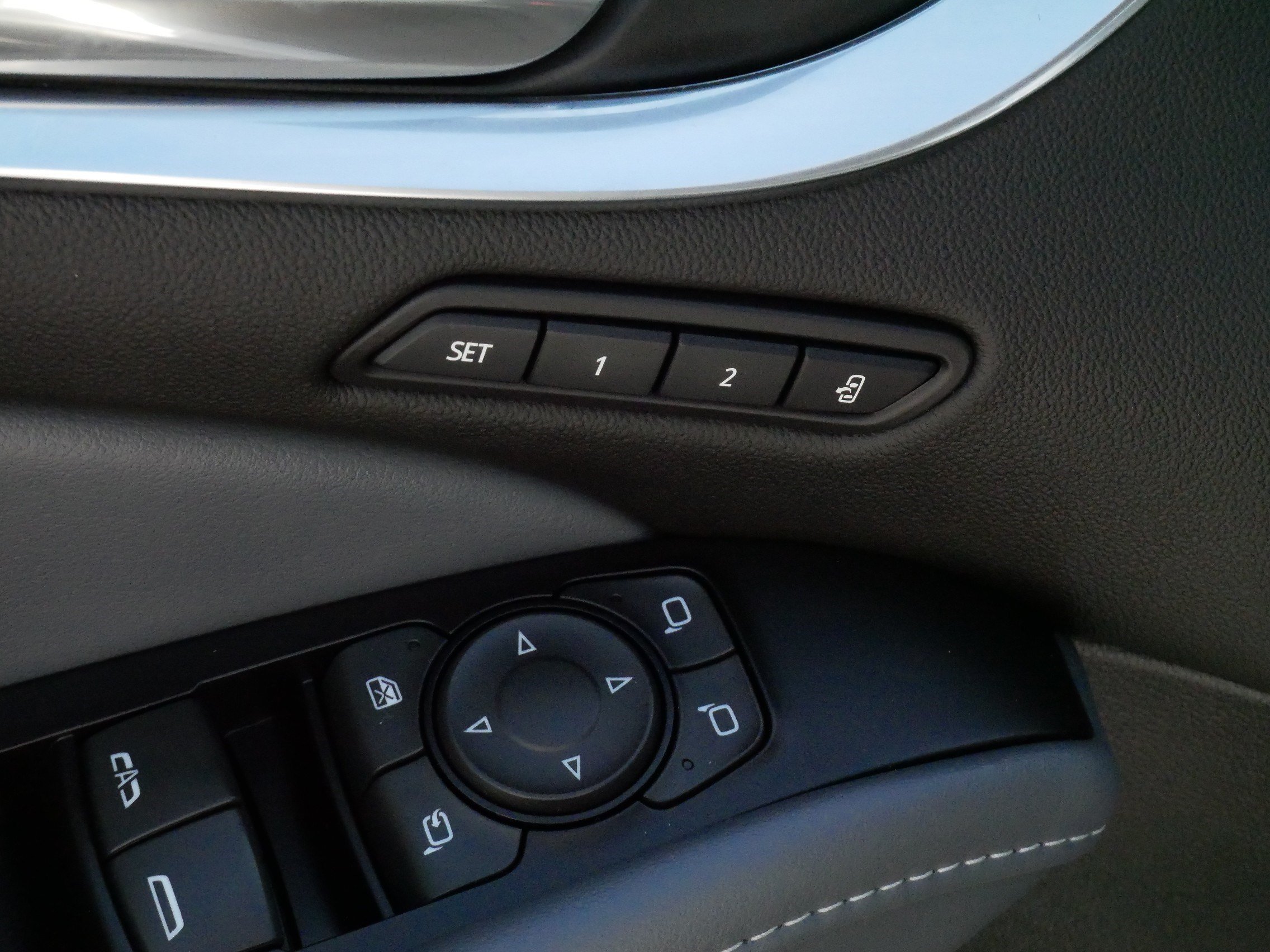 Used 2019 Buick Enclave Premium AWD/4WD image 20