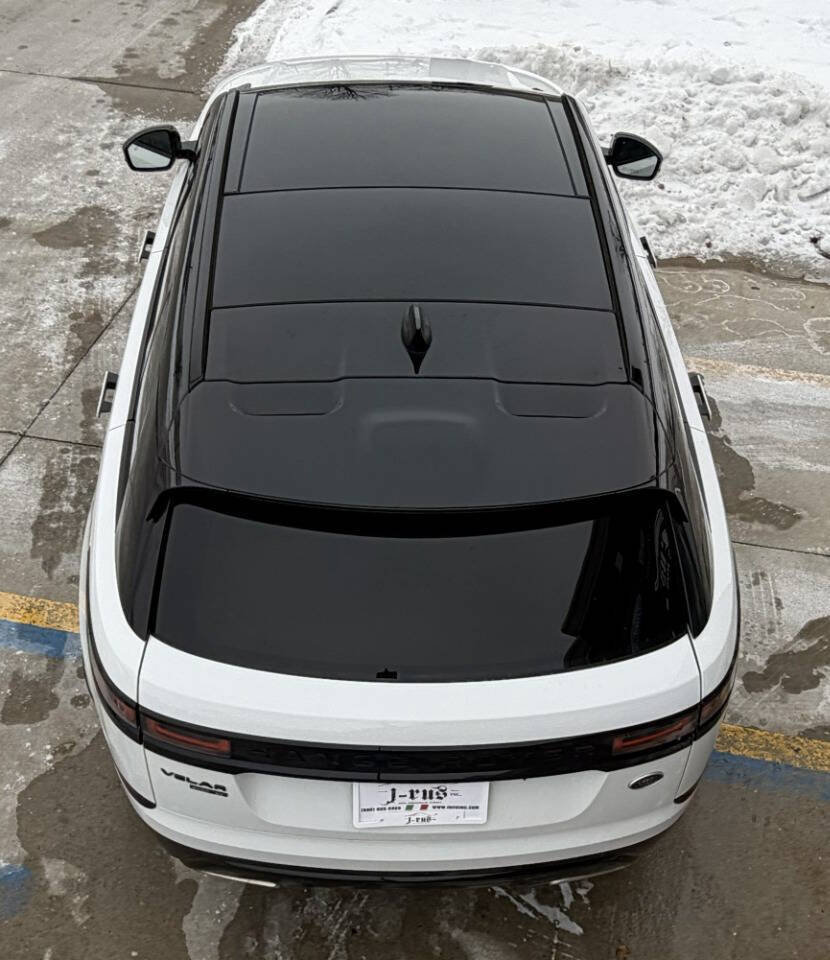 Used 2018 Land Rover Range Rover Velar R-Dynamic SE image 12