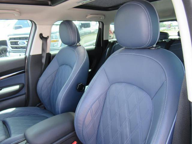 Used 2022 MINI Cooper Clubman S w/ Signature Upholstery Package FWD image 18
