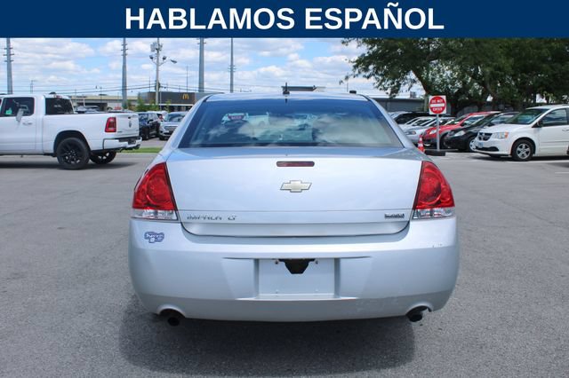 Used 2013 Chevrolet Impala LT w/ LT Sunroof Package FWD image 4