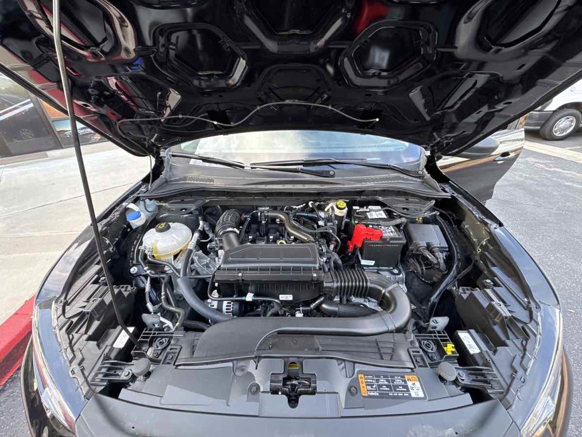 Used 2025 Ford Escape Active image 36