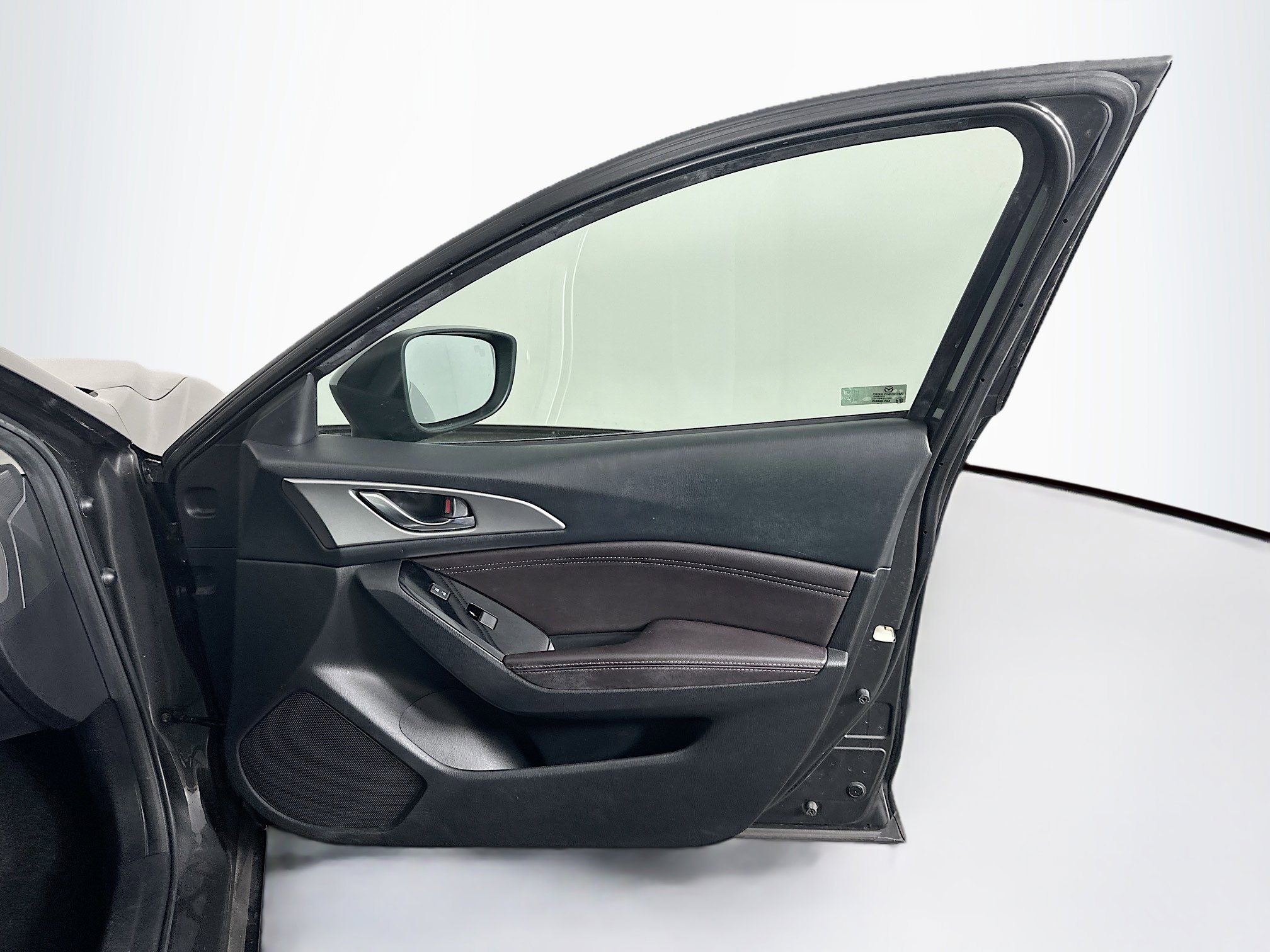 Used 2018 MAZDA MAZDA3 Touring image 32