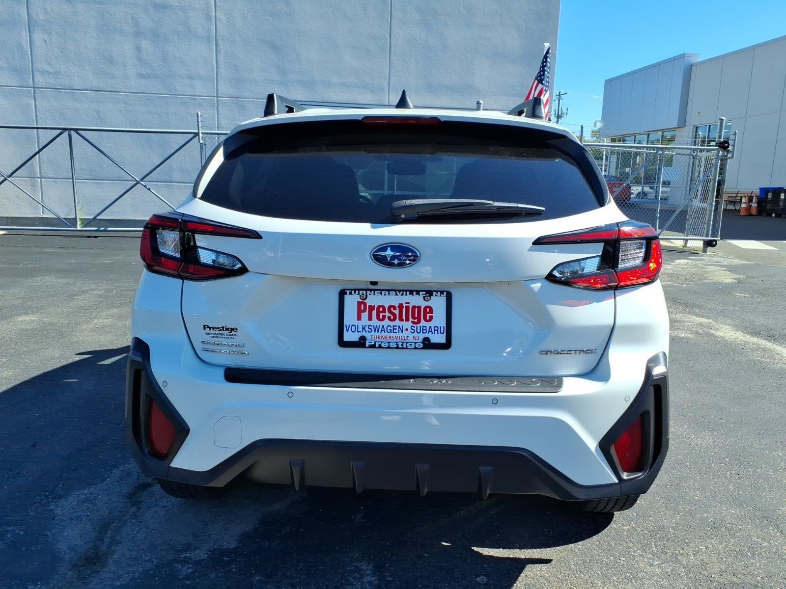 Certified 2024 Subaru Crosstrek 2.5i Limited w/ Crosstrek Mirror Package AWD/4WD image 3
