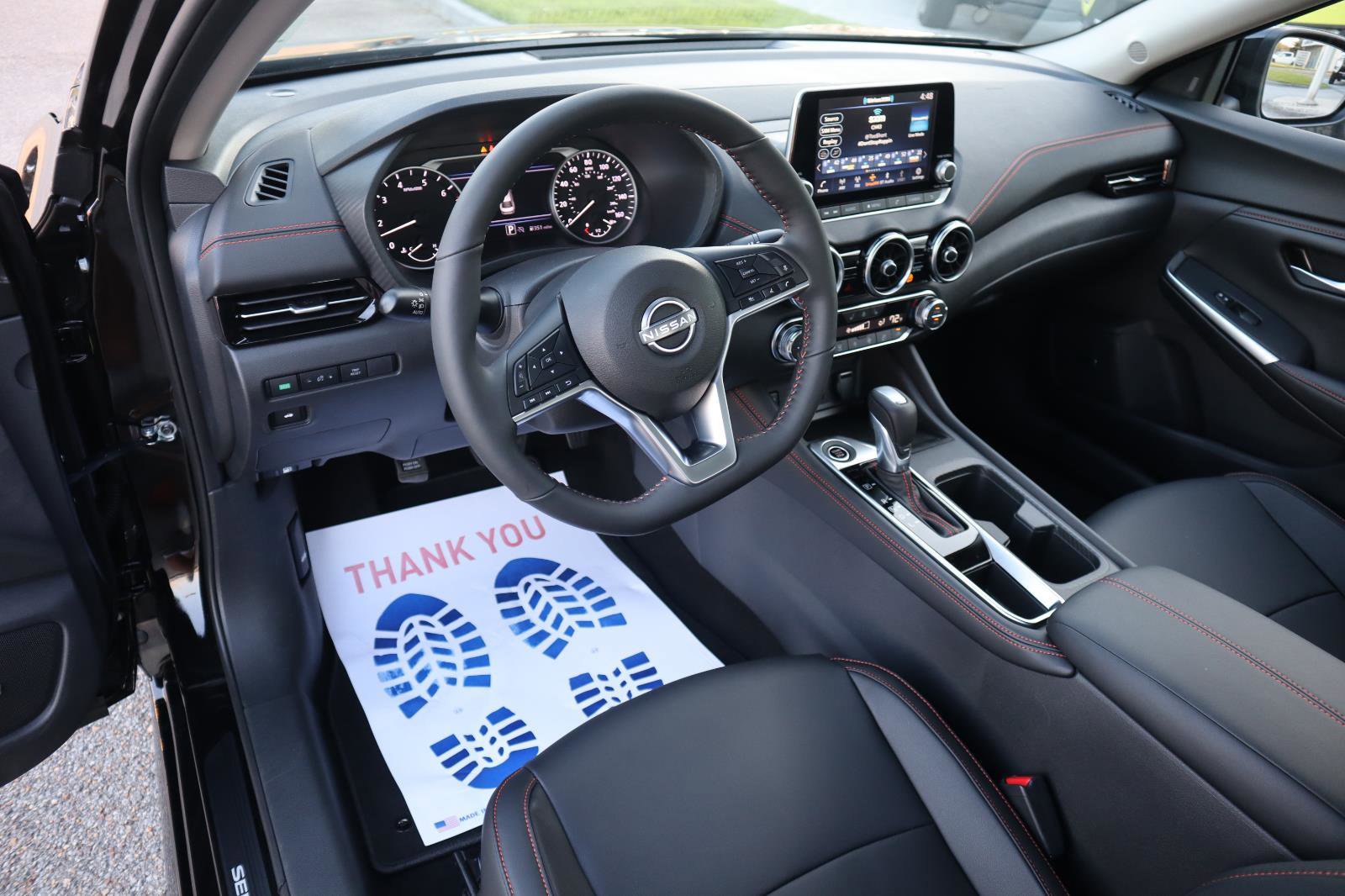 Used 2025 Nissan Sentra SR w/ SR Premium Package image 20
