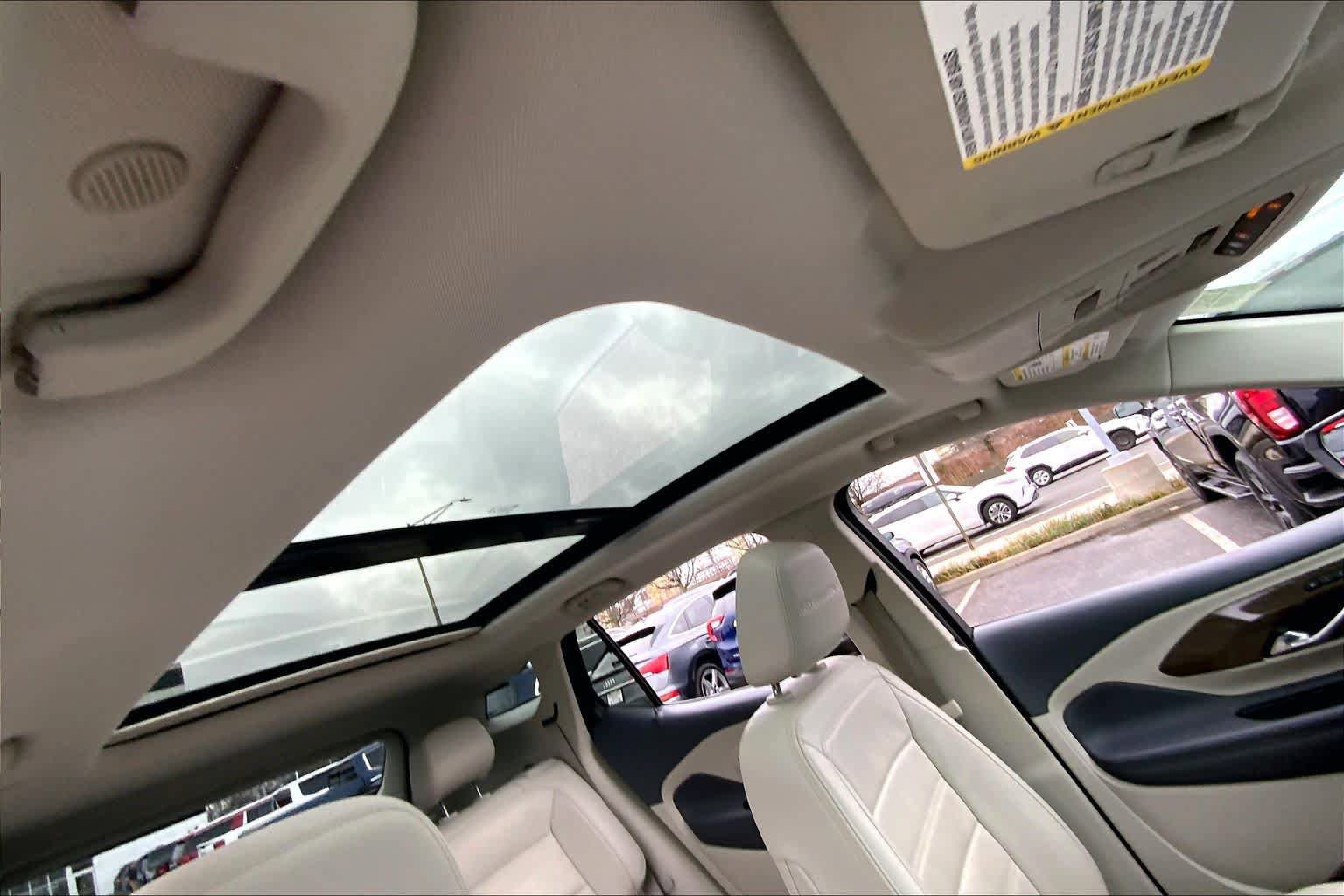 Used 2023 GMC Terrain Denali image 20
