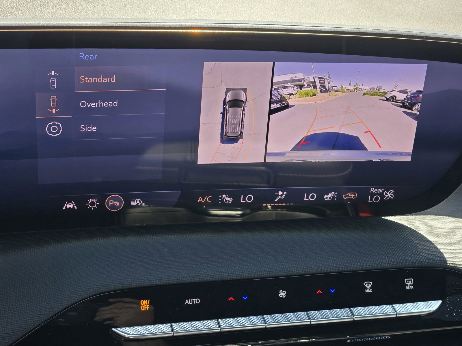 Certified 2025 Buick Enclave Preferred AWD/4WD image 19