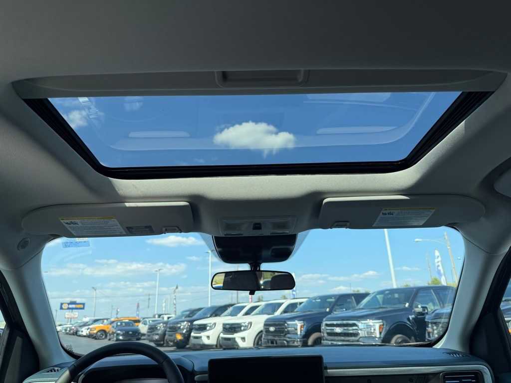 New 2025 Ford Maverick XLT w/ Equipment Group 301A image 17