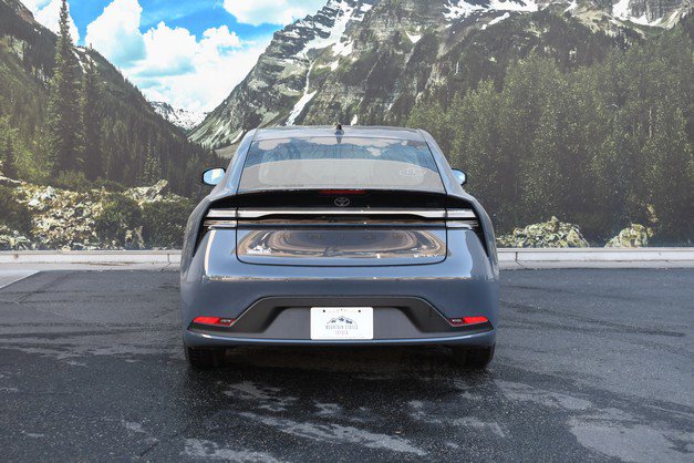 New 2026 Toyota Prius Plug-In Hybrid FWD image 5