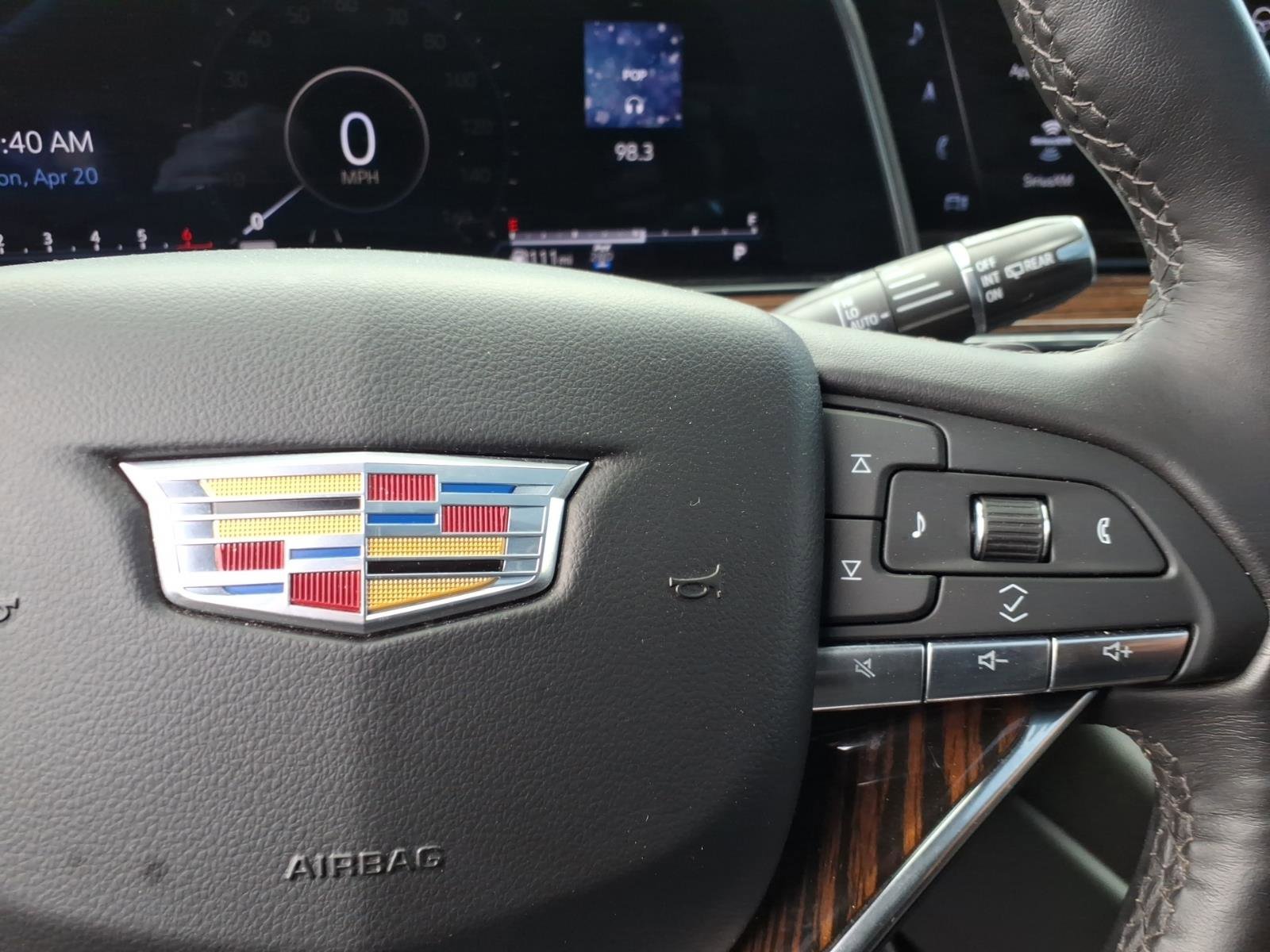 Used 2023 Cadillac Escalade Premium Luxury AWD/4WD image 20