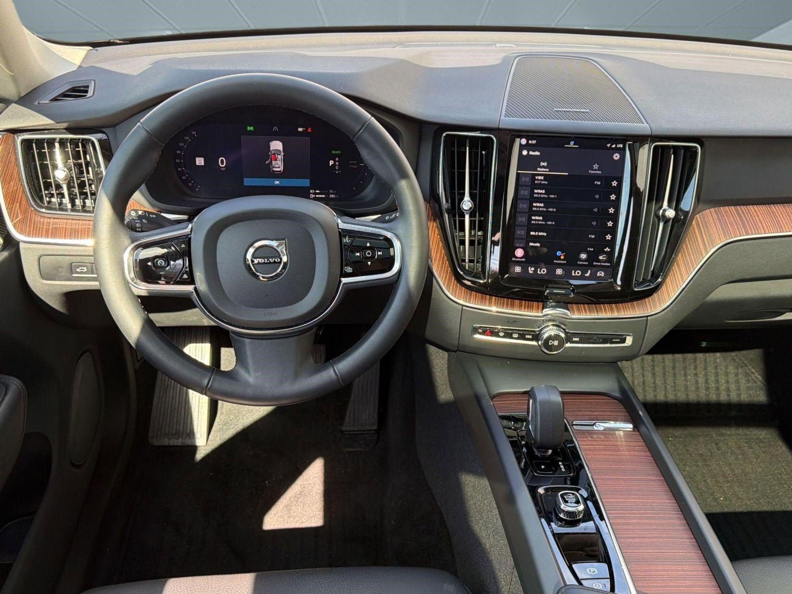 Certified 2024 Volvo XC60 T8 Plus w/ Protection Package Premier AWD/4WD image 27
