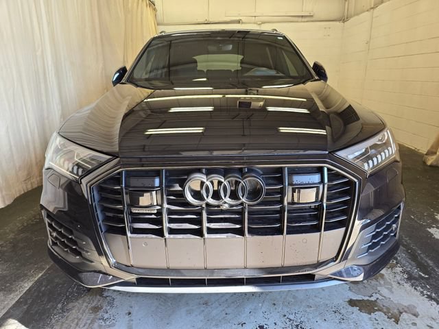 Used 2021 Audi Q7 3.0T Prestige w/ Prestige Package AWD/4WD image 3