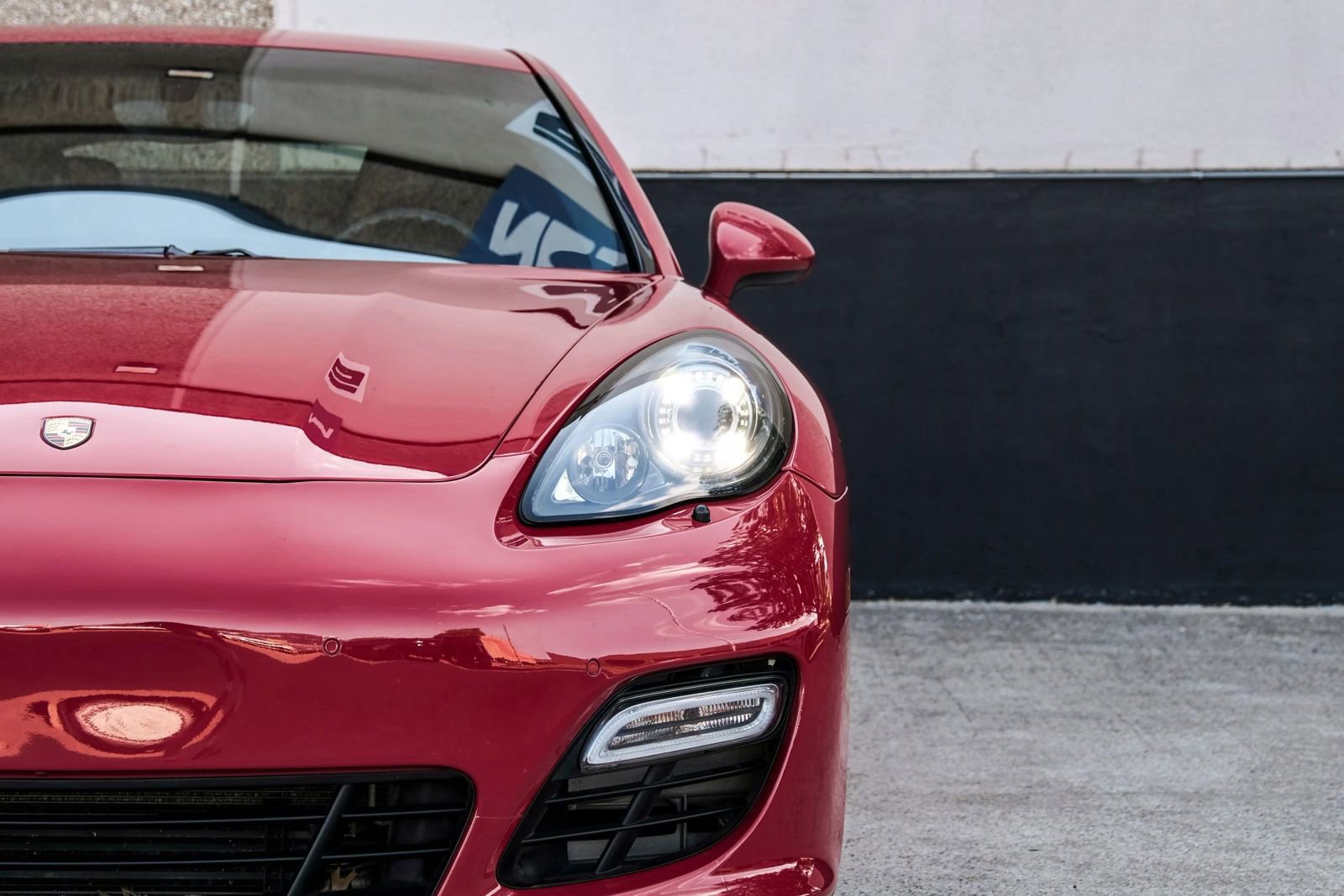 Used 2013 Porsche Panamera GTS image 48
