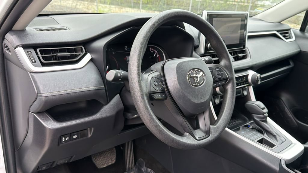 Certified 2025 Toyota RAV4 XLE image 22