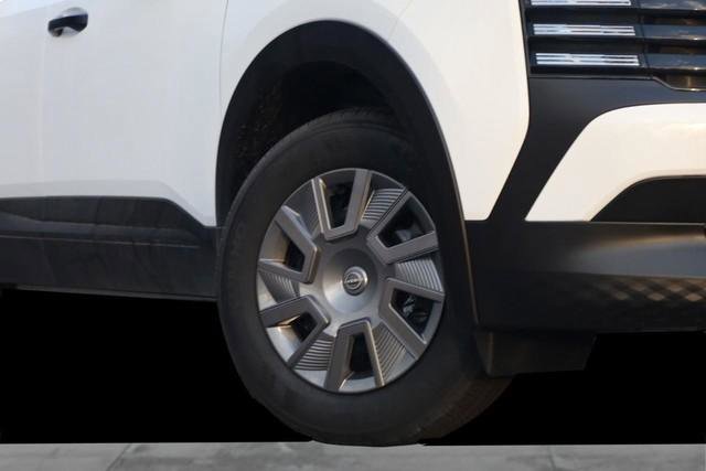 New 2026 Nissan Kicks S image 3