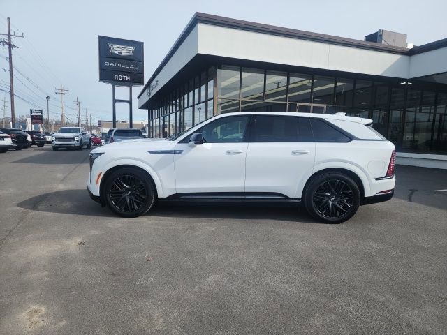 Used 2025 Cadillac Escalade IQ Sport 2 w/ LPO, ONYX Package image 1