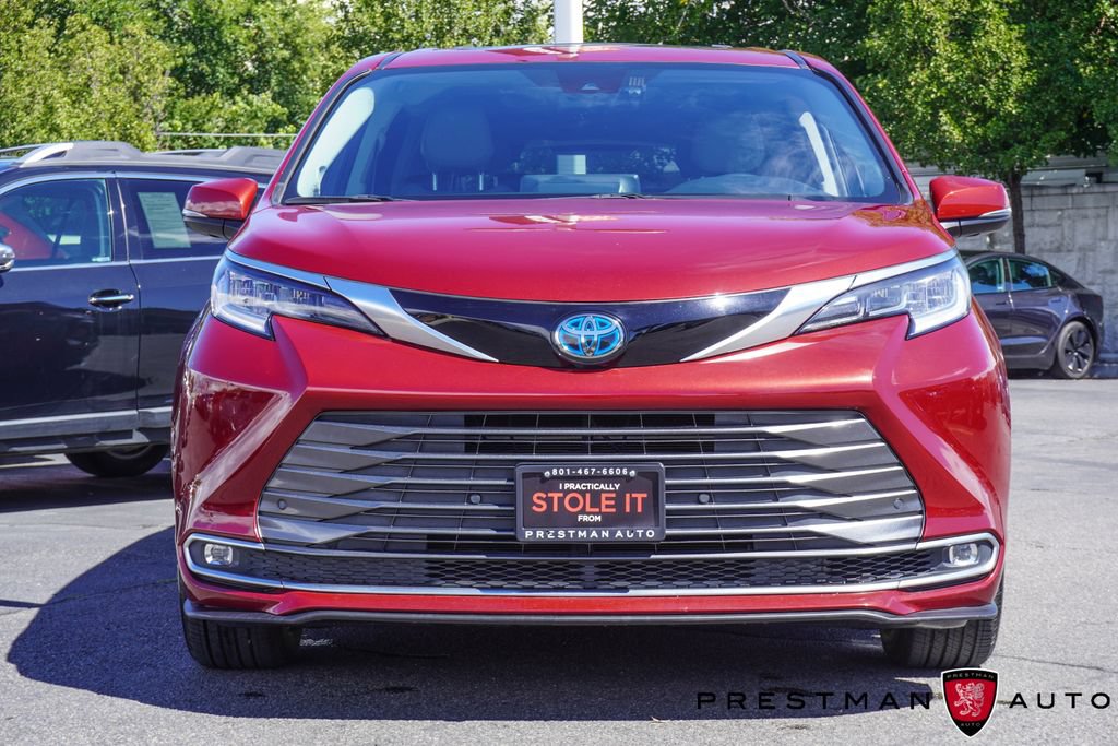 Used 2022 Toyota Sienna Limited AWD/4WD image 19