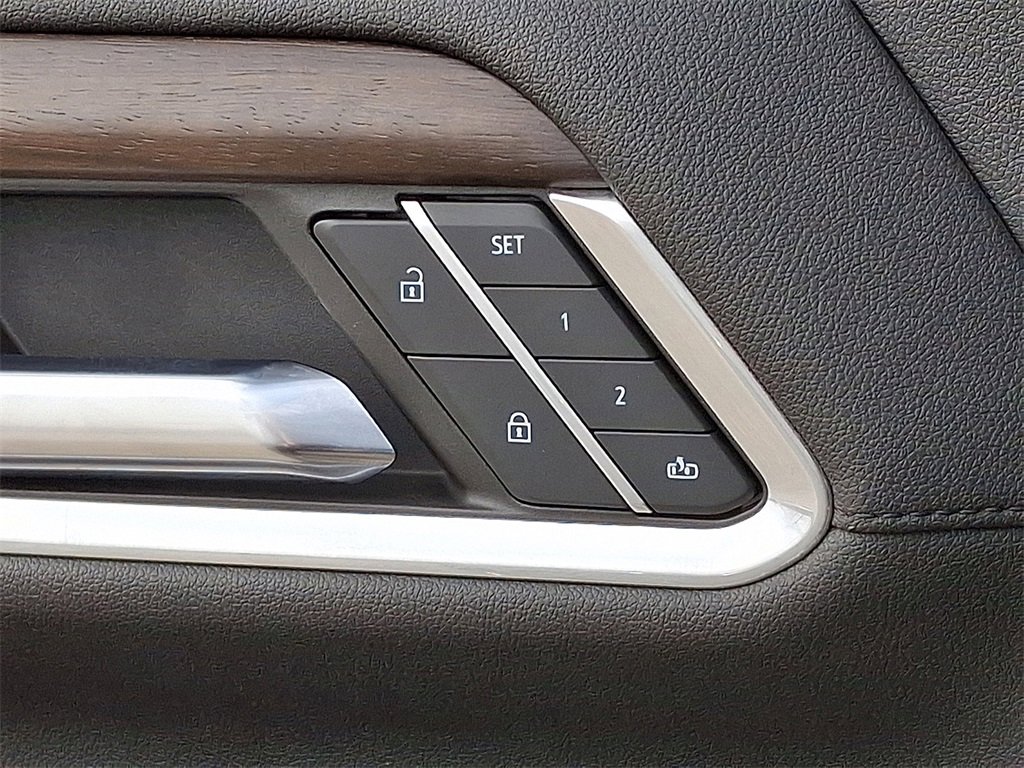 Used 2024 Chevrolet Silverado 3500 High Country w/ High Country Premium Package image 27