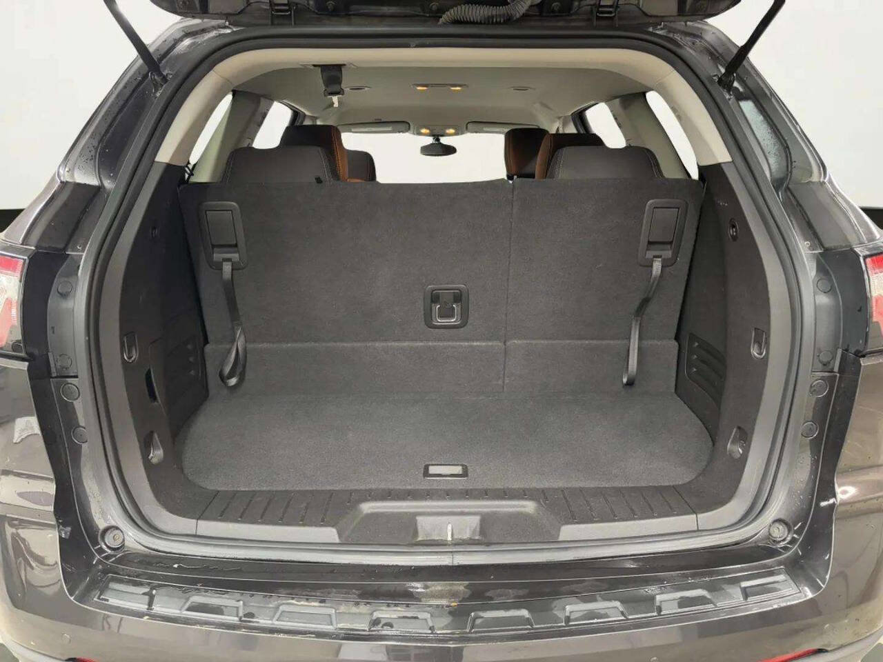 Used 2016 Chevrolet Traverse LT w/ Style and Technology Package image 18