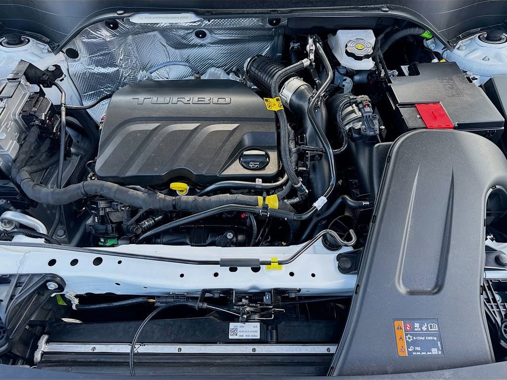 Used 2025 Chevrolet Trax LS image 27