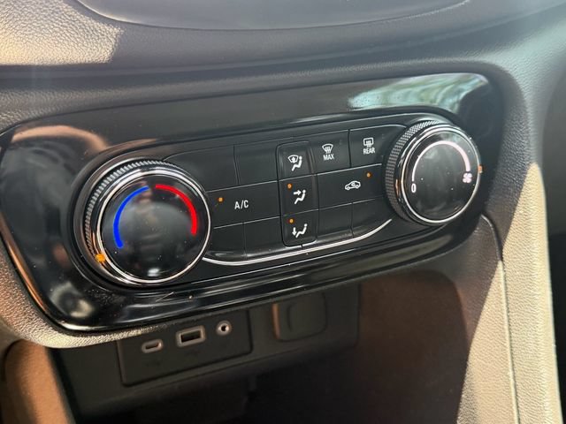 Used 2023 Buick Encore GX Preferred FWD image 24