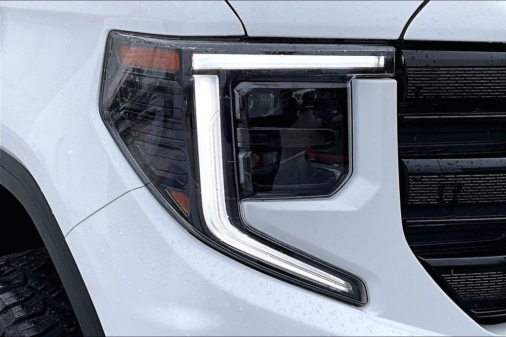 Used 2024 GMC Sierra 1500 Elevation w/ Elevation Premium Package image 31